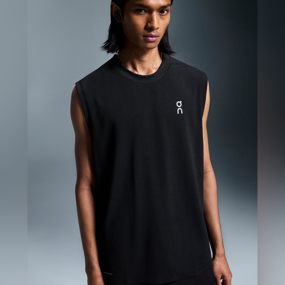 On Running Train Tank - Picture 4 of 6